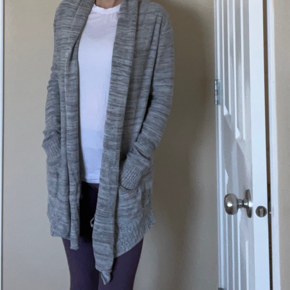 Aritzia Wilfred Flaubert Silk Cashmere Cardigan - Picture 2 of 6